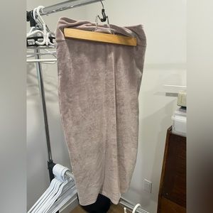 Wilfred Free Size M velvet pencil skirt. Excellent condition